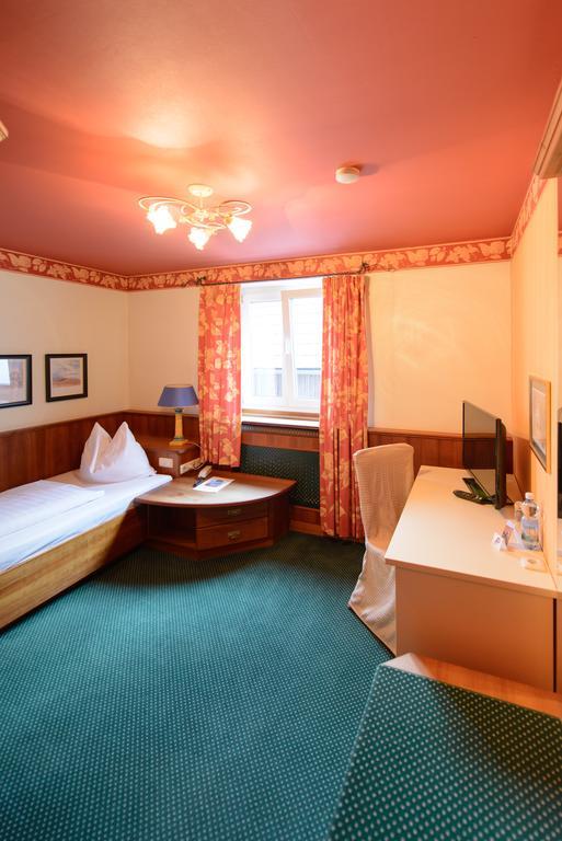 Gasthof Hotel Zweimueller Grieskirchen Rum bild